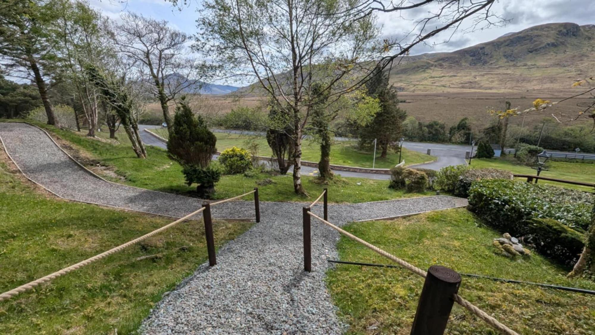 Kylemore Pass Hotel Letterfrack Exteriér fotografie